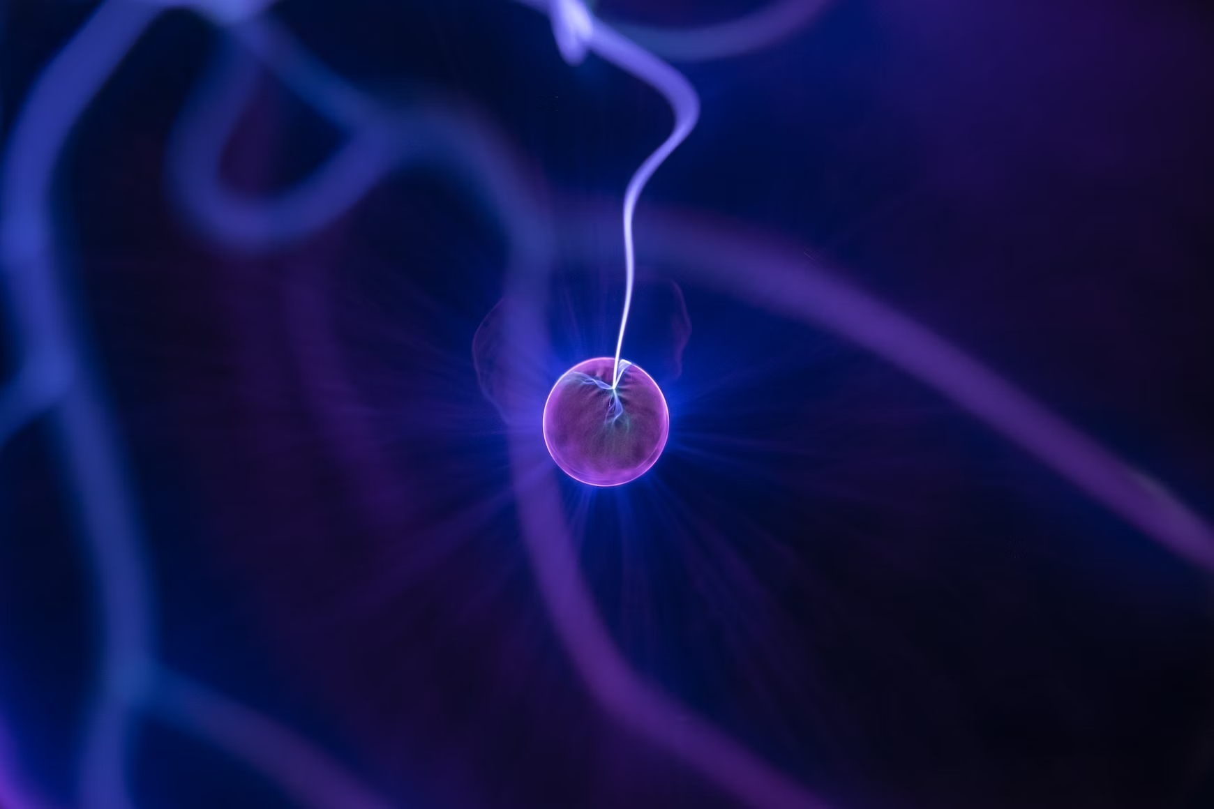 © Zoltan Tasi